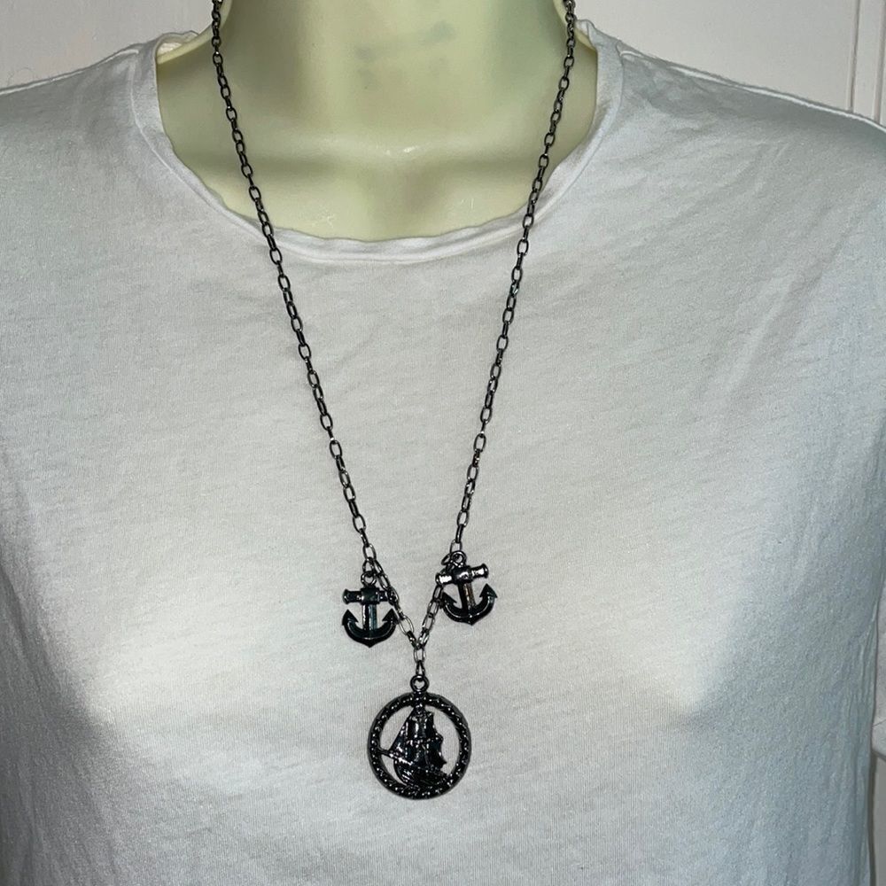 NWT Sourpuss dark silver nautical necklace‎